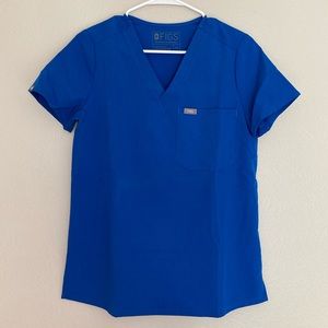 FIGS Catrina One Pocket Scrub Top